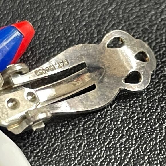 Pair Vintage Patriotic Red‎ White Blue Clip on Bead Earrings Super Retro - Picture 5 of 8